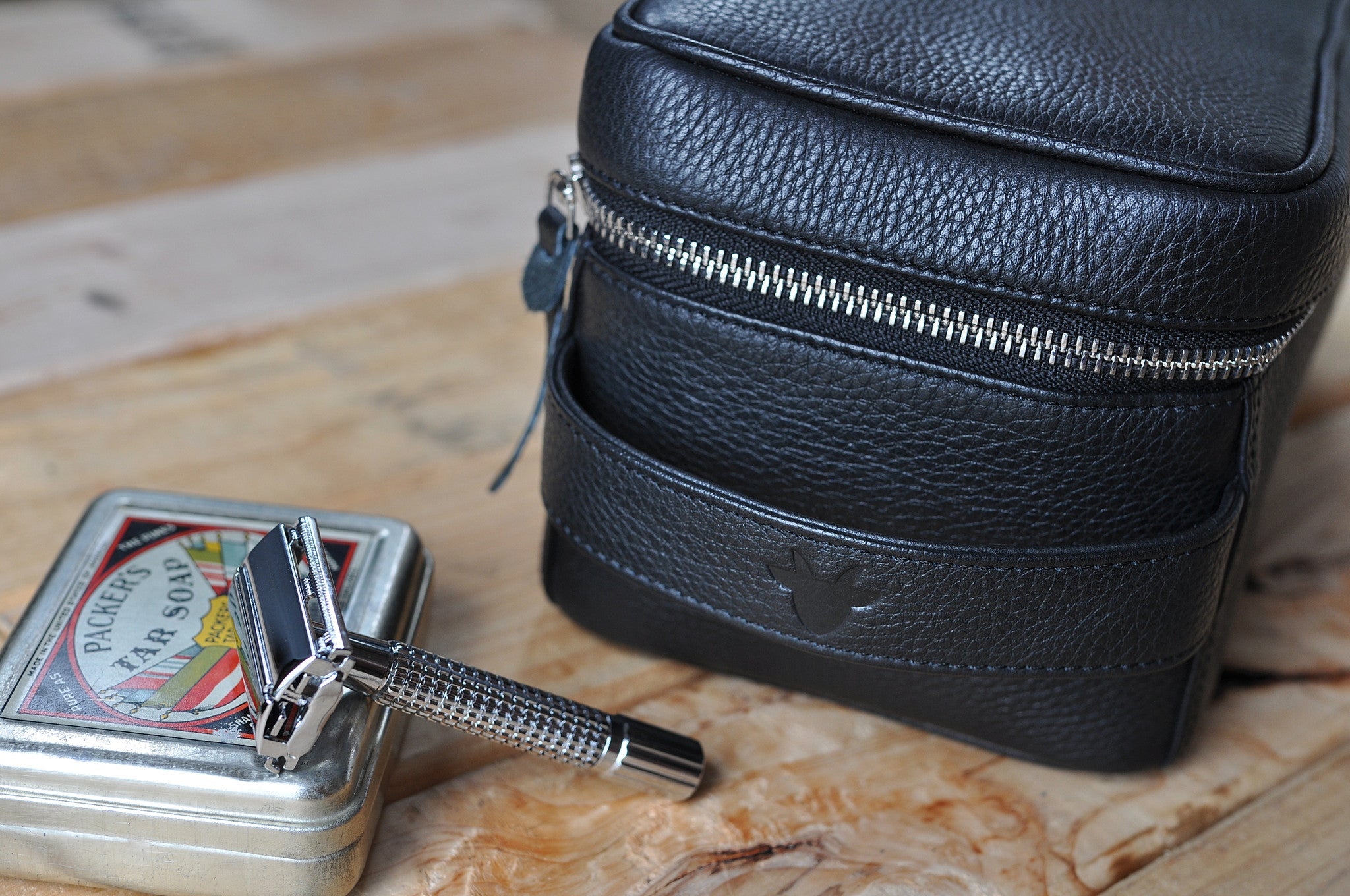🧳 Trousse de Toilette en Cuir Véritable — Élégance Nomade